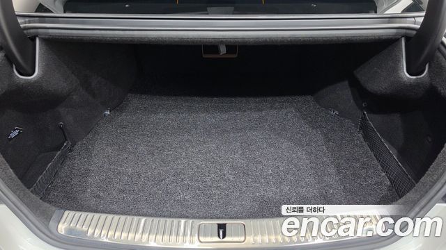 Kia K9 2022 — photo 26