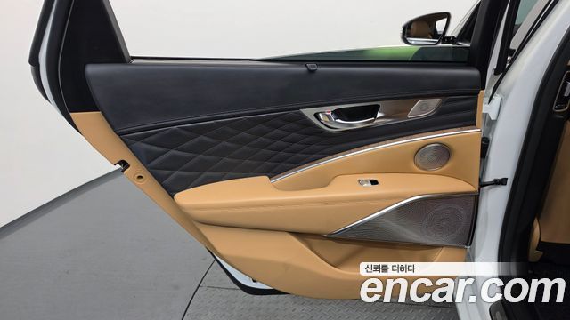 Kia K9 2022 — photo 15