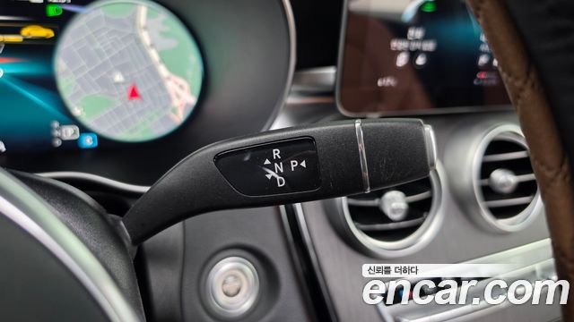 Mercedes-Benz GLC-Class 2021 — photo 9