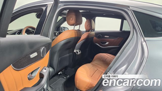 Mercedes-Benz GLC-Class 2021 — photo 11