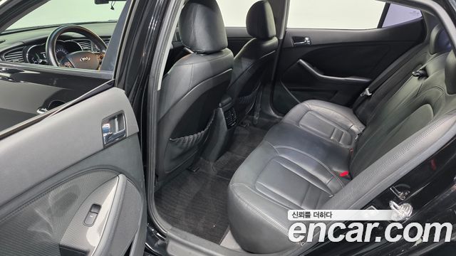 Kia K5 2013 — photo 18