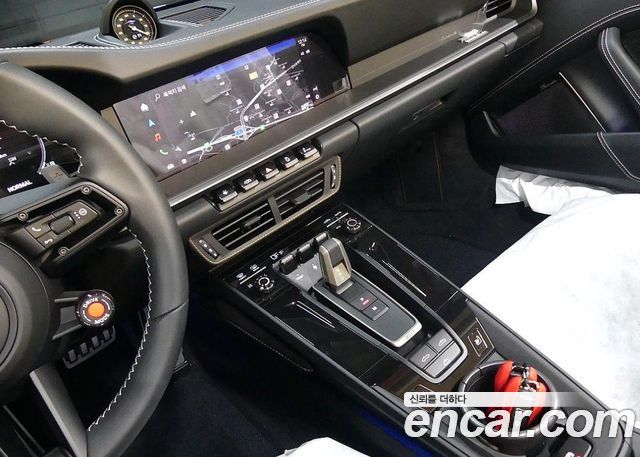 Porsche 911 2026 — photo 14