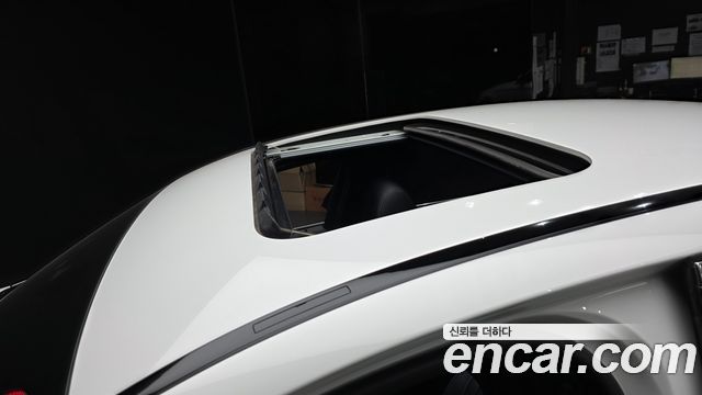 Mercedes-Benz E-Class 2023 — photo 19