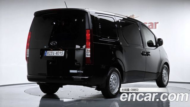 Hyundai Staria 2024 — photo 2