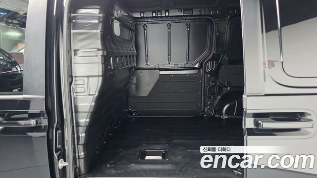 Hyundai Staria 2024 — photo 18
