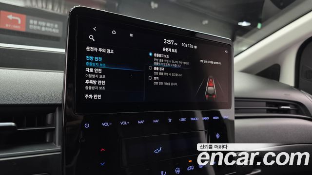 Hyundai Staria 2024 — photo 21
