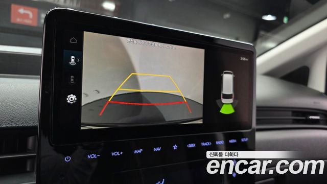 Hyundai Staria 2024 — photo 23
