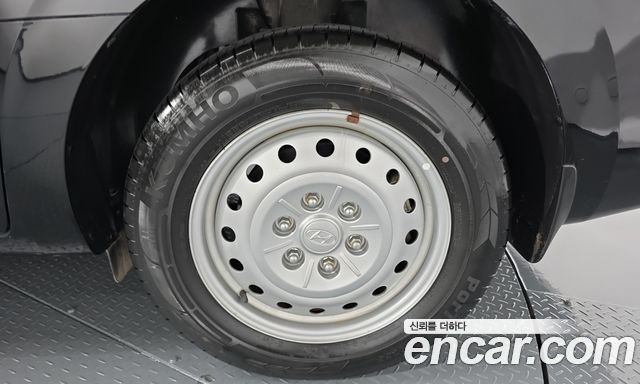 Hyundai Staria 2024 — photo 7