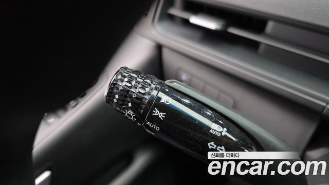 Hyundai Staria 2024 — photo 28