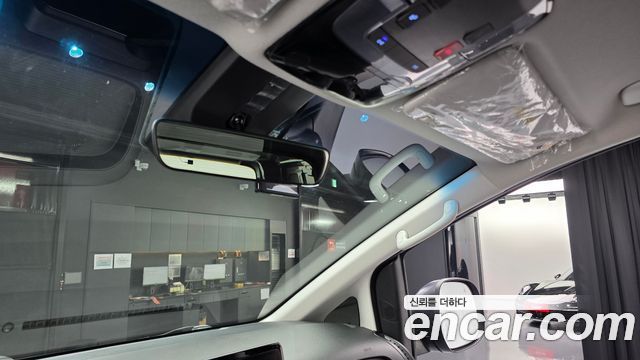 Hyundai Staria 2024 — photo 30