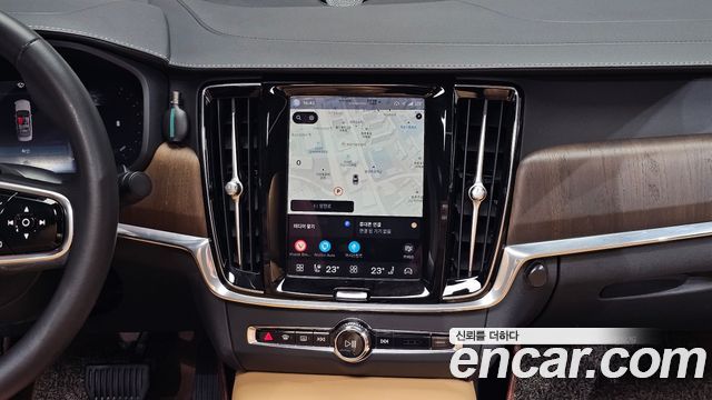 Volvo S90 2023 — photo 21