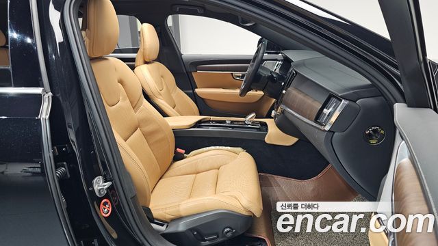 Volvo S90 2023 — photo 16