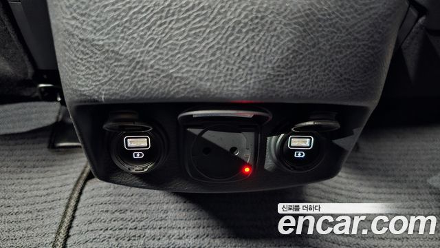 Kia Mohave 2023 — photo 32