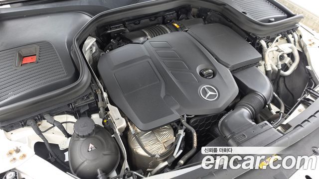 Mercedes-Benz GLC-Class 2021 — photo 6