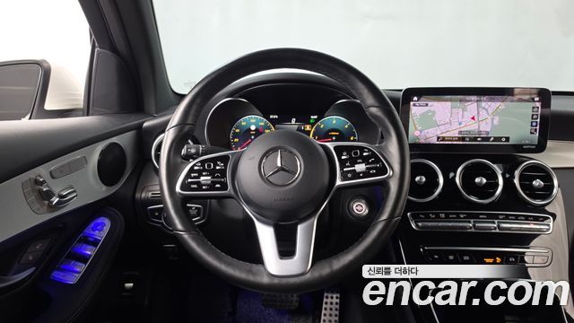 Mercedes-Benz GLC-Class 2021 — photo 19