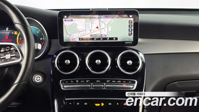 Mercedes-Benz GLC-Class 2021 — photo 20