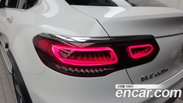 Mercedes-Benz GLC-Class 2021 — photo 9