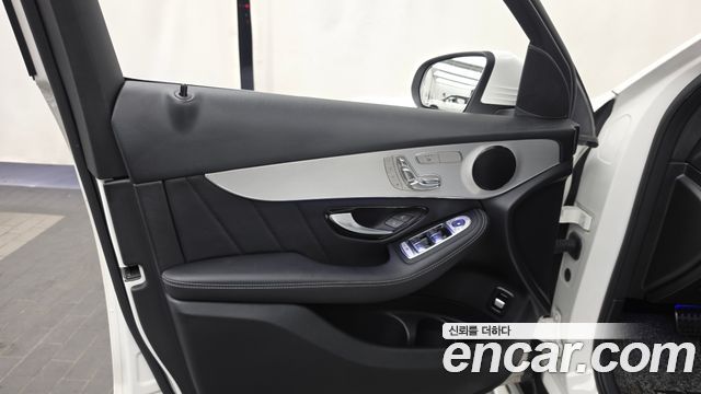 Mercedes-Benz GLC-Class 2021 — photo 14