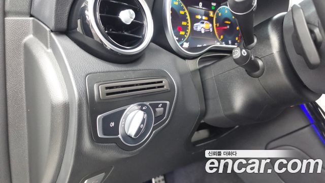 Mercedes-Benz GLC-Class 2021 — photo 27