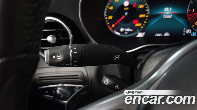 Mercedes-Benz GLC-Class 2021 — photo 28