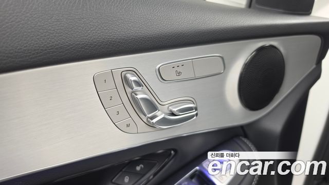 Mercedes-Benz GLC-Class 2021 — photo 29