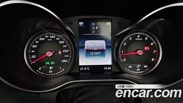 Mercedes-Benz C-Class 2017 — photo 8