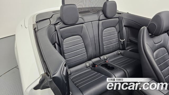 Mercedes-Benz C-Class 2017 — photo 12