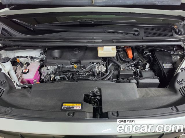 Toyota Alphard 2025 — photo 6