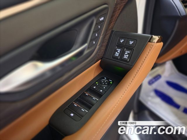 Toyota Alphard 2025 — photo 13