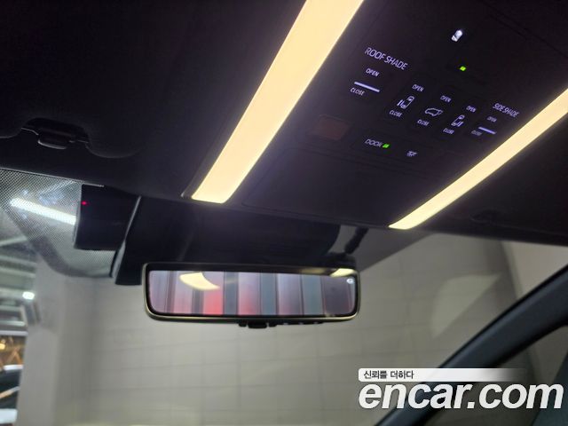 Toyota Alphard 2025 — photo 18