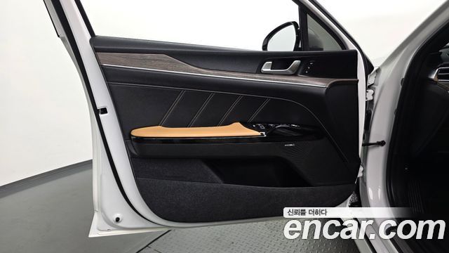 Kia K5 2021 — photo 14
