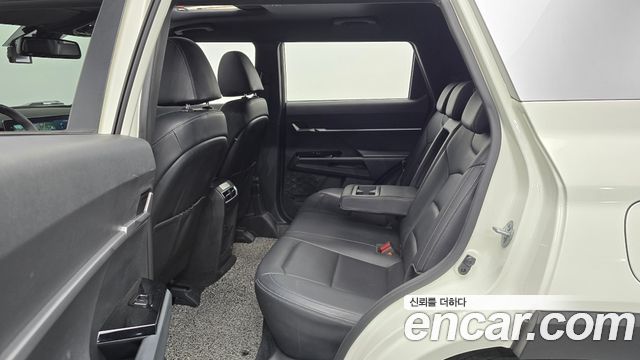 KG Mobility Torres 2023 — photo 17
