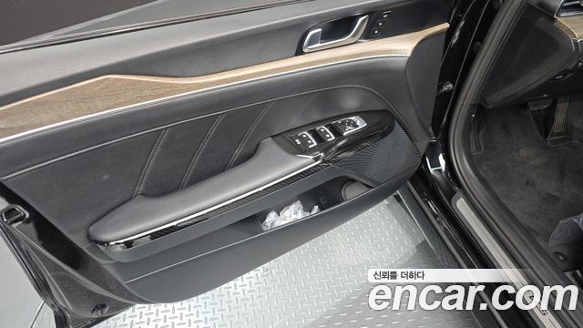 Kia K5 2023 — photo 14