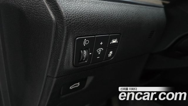 Kia K5 2023 — photo 28