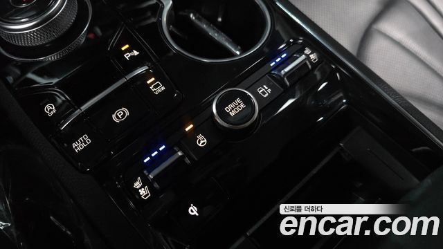 Kia K5 2023 — photo 29