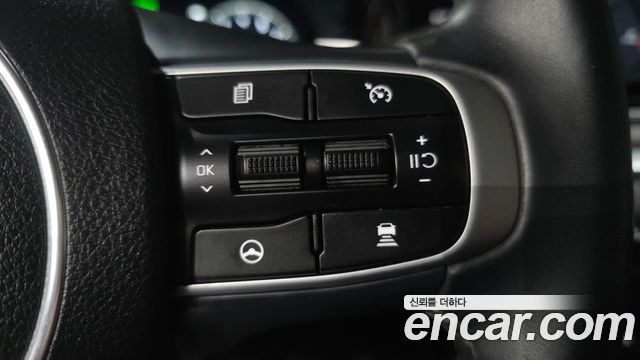 Kia K5 2023 — photo 32