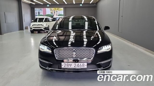 Lincoln MKZ 2017 — photo 3