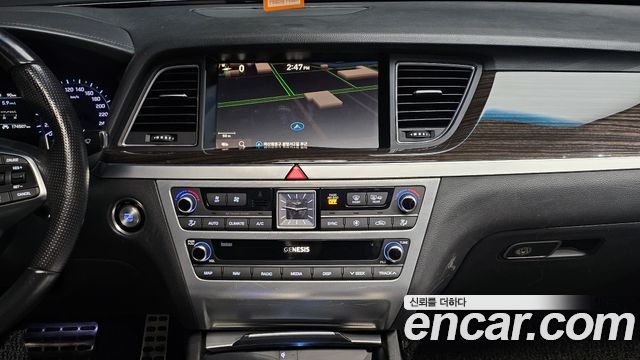 Genesis G80 2019 — photo 14