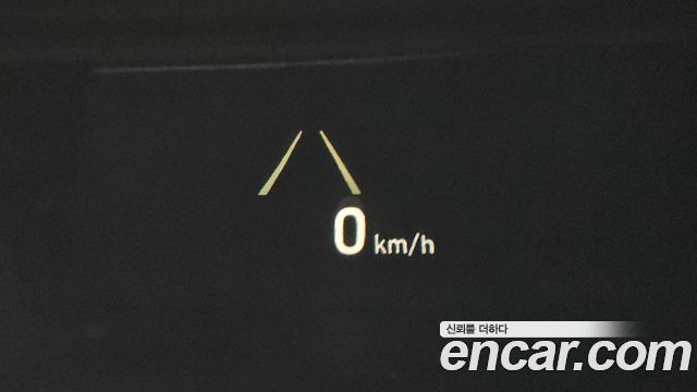 Genesis G80 2019 — photo 19