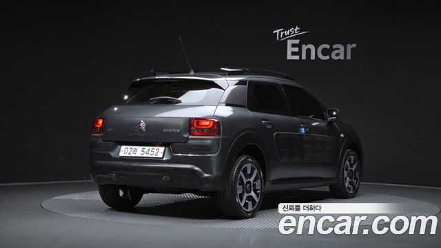 Citroën / DS C4 CACTUS 2017 — photo 2