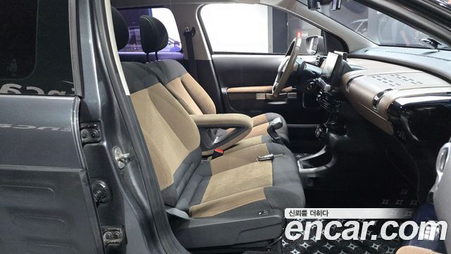 Citroën / DS C4 CACTUS 2017 — photo 18