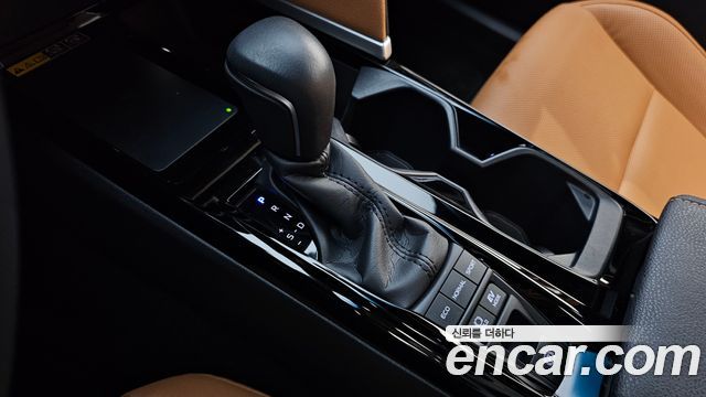 Toyota Camry 2025 — photo 9