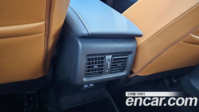 Toyota Camry 2025 — photo 18