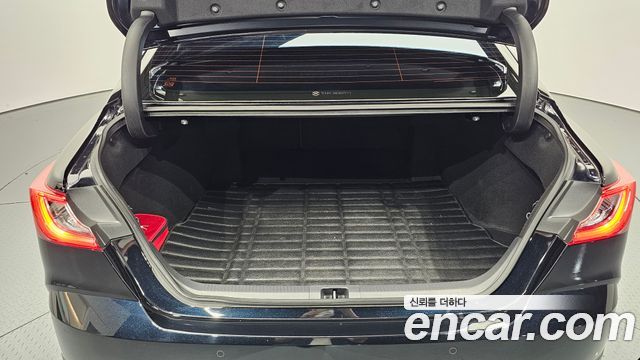 Toyota Camry 2025 — photo 20