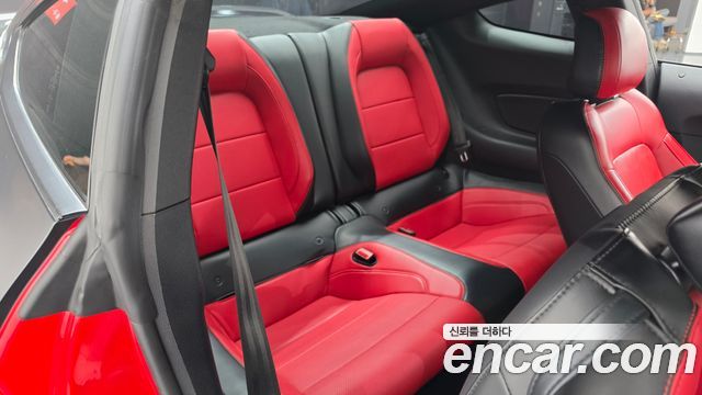 Ford Mustang 2020 — photo 17