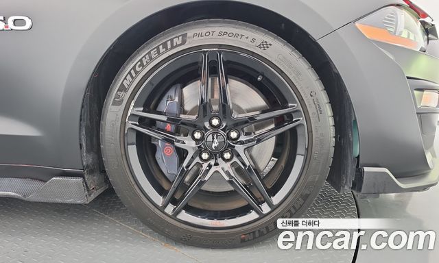 Ford Mustang 2020 — photo 7