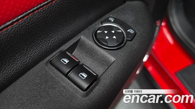 Ford Mustang 2020 — photo 28