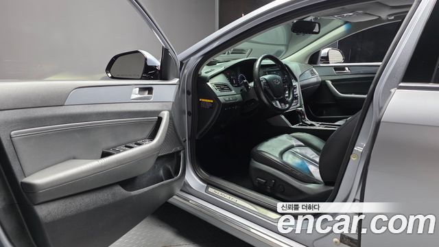 Hyundai Sonata 2015 — photo 13