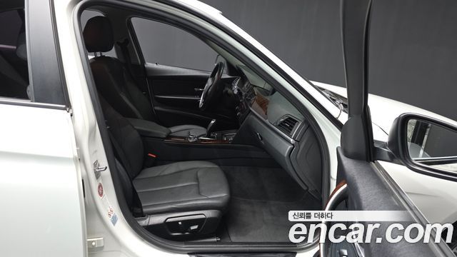 BMW 3-Series 2013 — photo 11