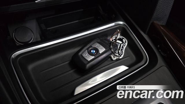 BMW 3-Series 2013 — photo 16